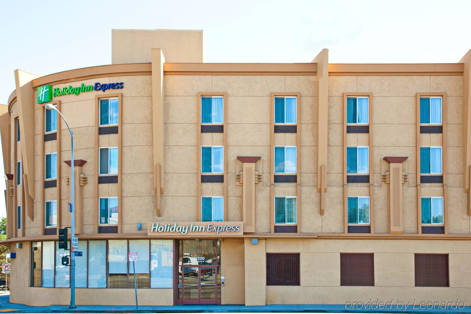 Holiday Inn Express West Los Angeles By Ihg Zewnętrze zdjęcie