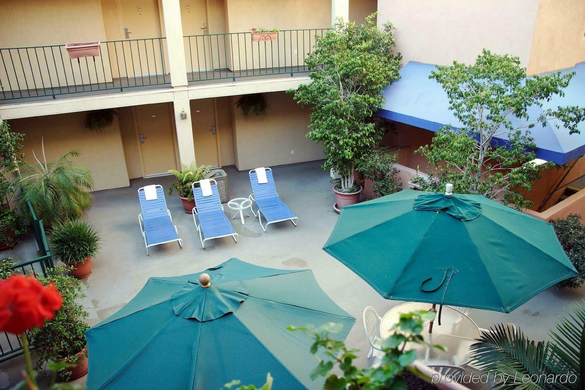Holiday Inn Express West Los Angeles By Ihg Zewnętrze zdjęcie