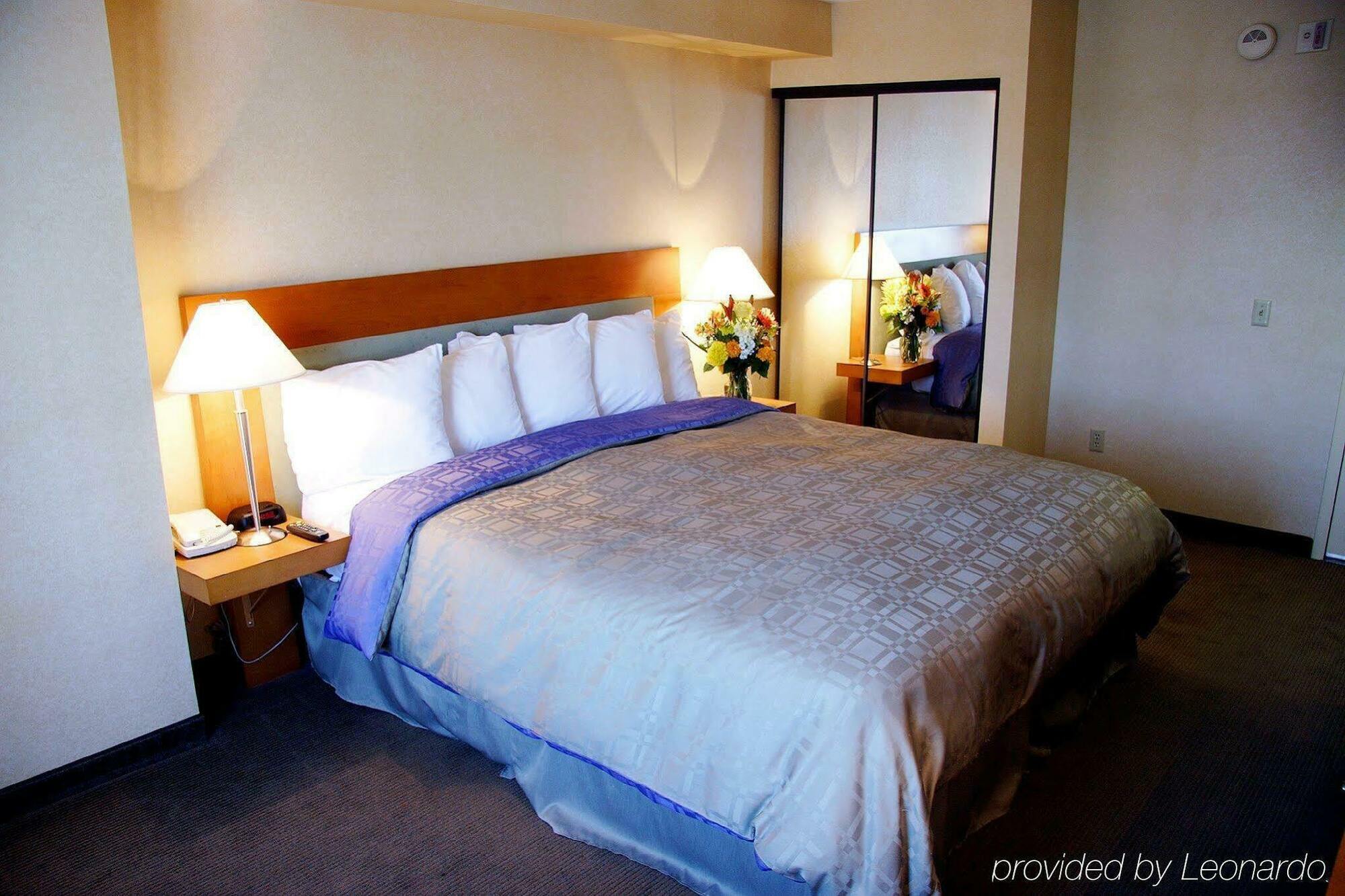 Holiday Inn Express West Los Angeles By Ihg Zewnętrze zdjęcie